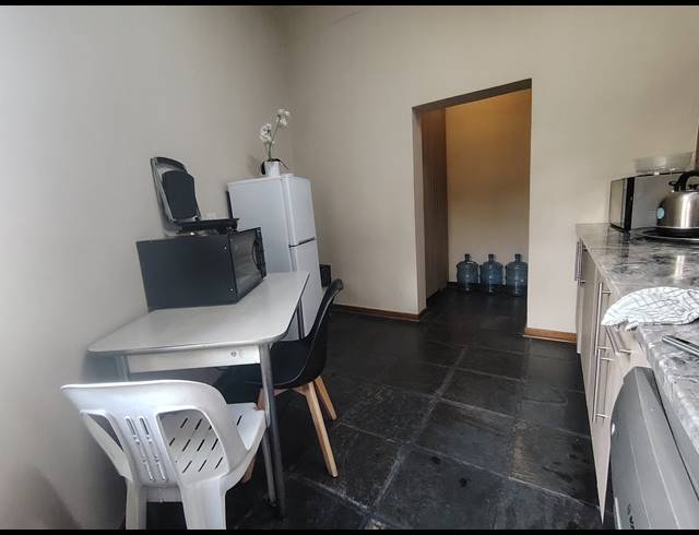 1,047M² WAREHOUSE FOR SALE IN ORMONDE
